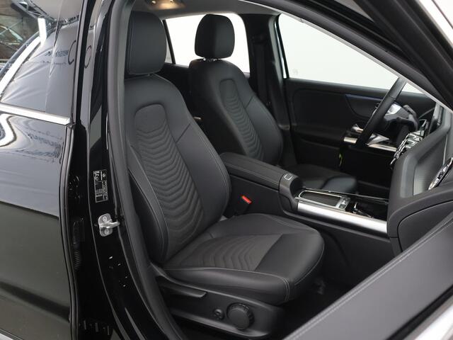 Mercedes-Benz EQA 300 4MATIC Line 67 kWh | Winter pakket | Apple carplay | Getint glas | Achteruitrijcamera |