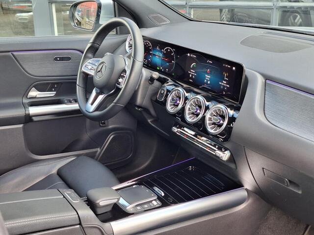 Mercedes-Benz EQA 250 Luxury Line 67 kWh | Achteruitrijcamera | Sfeerverlichting | Stoelverwarming | Dodehoekassistentie | Widescreen | Elektrische achterklep
