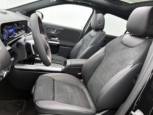 Mercedes-Benz EQA 250+ Business Solution AMG 71 kWh | Nightpakket | Panoramaschuifdak | Smartphone integratie | PARKTRONIC | Sfeerverlichting | Burmester Surround Sound |