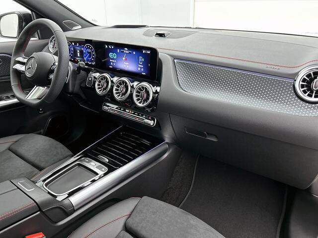 Mercedes-Benz EQA 250+ Business Solution AMG 71 kWh | Nightpakket | Panoramaschuifdak | Smartphone integratie | PARKTRONIC | Sfeerverlichting | Burmester Surround Sound |