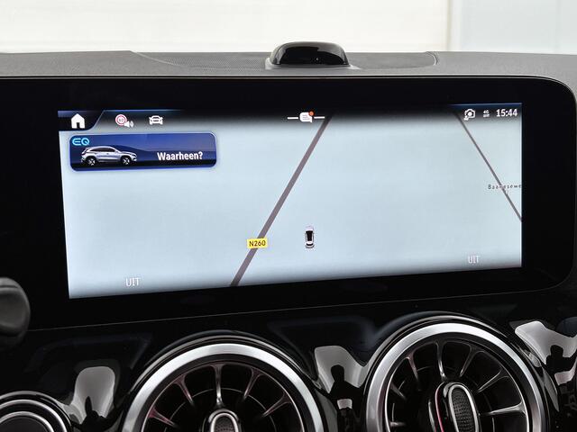 Mercedes-Benz EQA 250+ Business Solution AMG 71 kWh | Nightpakket | Panoramaschuifdak | Smartphone integratie | PARKTRONIC | Sfeerverlichting | Burmester Surround Sound |