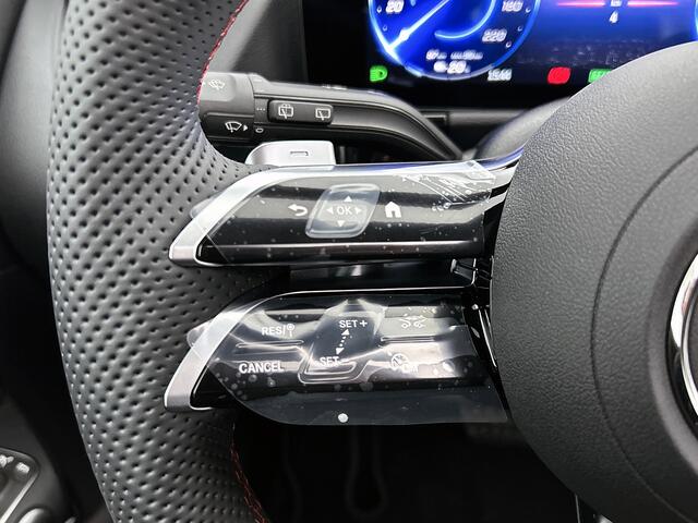 Mercedes-Benz EQA 250+ Business Solution AMG 71 kWh | Nightpakket | Panoramaschuifdak | Smartphone integratie | PARKTRONIC | Sfeerverlichting | Burmester Surround Sound |