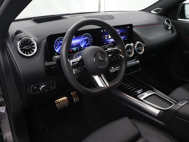 Mercedes-Benz EQA 300 4MATIC AMG Line 67 kWh | Night | Burmester | Panoramadak | Memory | Trekhaak | 20" lichtmetalen velgen |