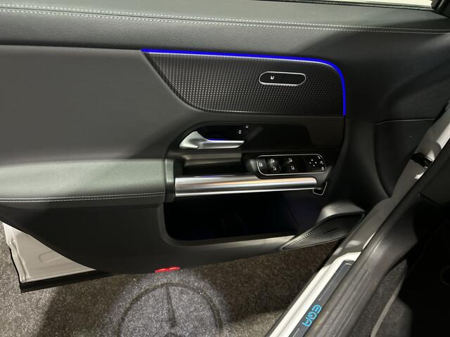 Mercedes-Benz EQA 250+ Electric Art 71 kWh Advanced plus , Pano, ACC, Premium Soh (batterijcheck) Waarde 98,3 %