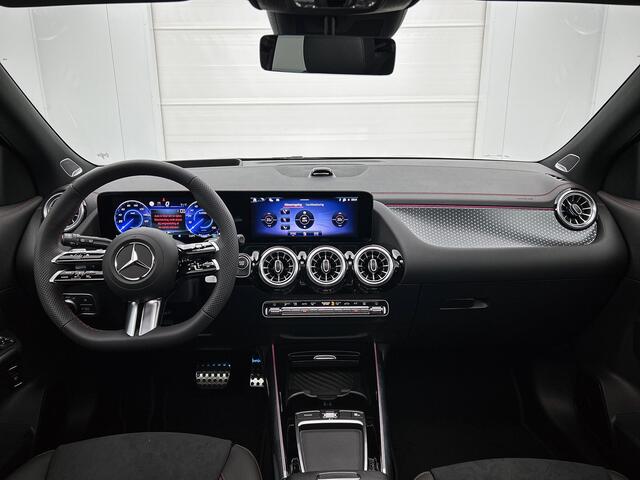 Mercedes-Benz EQA 250+ Business Solution AMG 71 kWh | Premium Pakket | DISTRONIC | Panoramaschuifdak | Stuurwielpaddles gegalvaniseerd | Sierdelen in Star Pattern | Sfeerverlichting | 20" multispaaks AMG velgen |