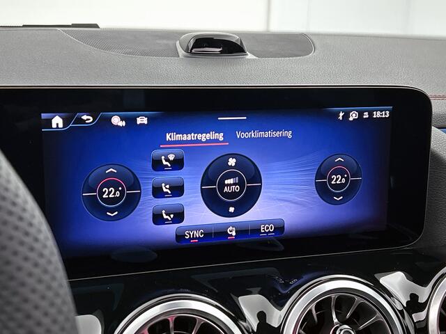 Mercedes-Benz EQA 250+ Business Solution AMG 71 kWh | Premium Pakket | DISTRONIC | Panoramaschuifdak | Stuurwielpaddles gegalvaniseerd | Sierdelen in Star Pattern | Sfeerverlichting | 20" multispaaks AMG velgen |