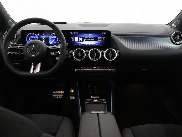 Mercedes-Benz EQA 250+ Business Solution AMG 71 kWh | Panoramaschuifdak | Dodehoekassistent | Head-up | Burmester | Winterpakket |