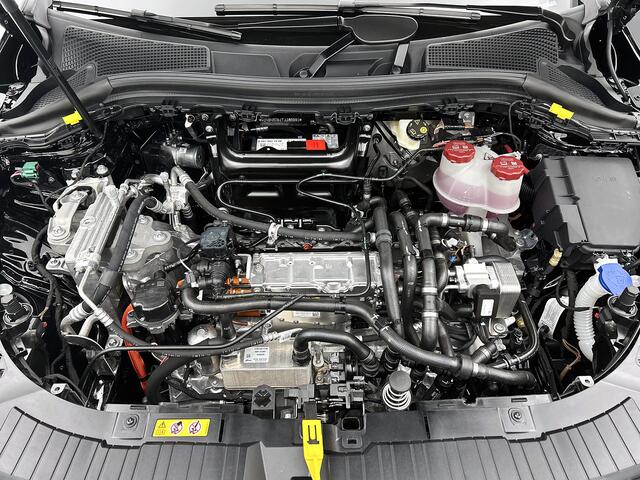 Mercedes-Benz EQA 250+ Business Solution Luxury 71 kWh | Panoramadak | Macchiatobeige Interieur | Dode Hoek Ass | Stuur en Stoelverwarming | Sfeerverlichting | Inclusief 24 maanden Mercedes-Benz Certified garantie voor Europa |