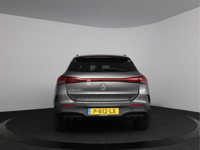 Mercedes-Benz EQA 250 Business Solution AMG 67 kWh | Trekhaak | 419 KM WLTP | Ambient verlichting |