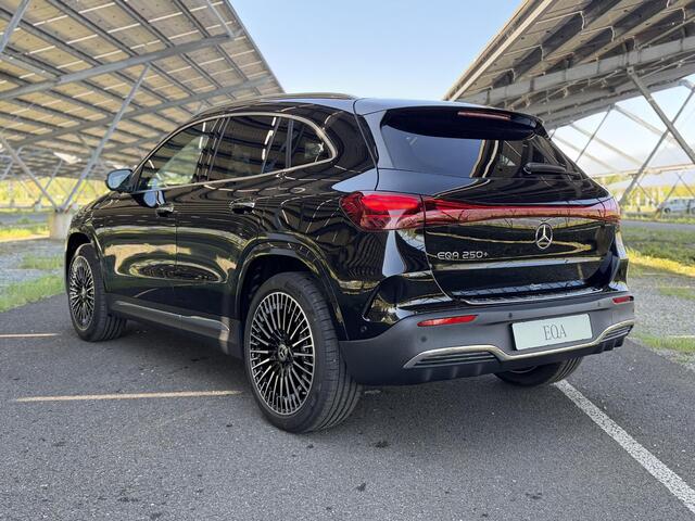 Mercedes-Benz EQA 250+ Business Solution AMG 71 kWh | Panoramaschuifdak | Leder | Head-up | Burmester | Winterpakket |