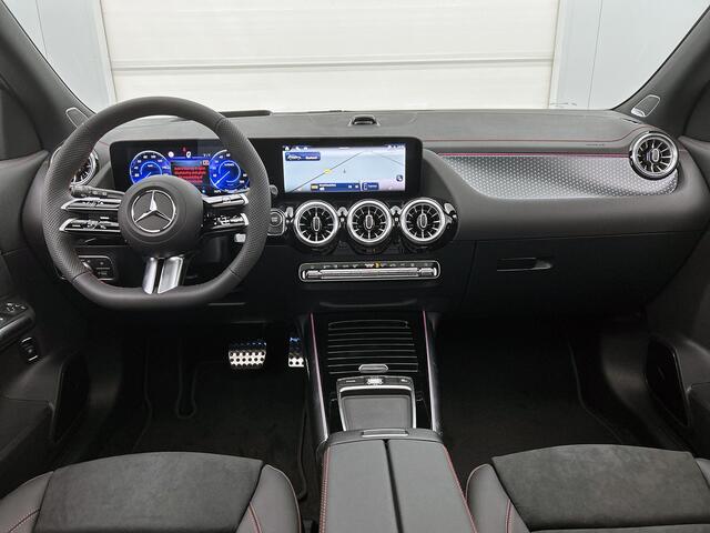 Mercedes-Benz EQA 250+ Business Solution AMG 71 kWh | Nightpakket | Premium pakket | Smartphone integratie | Panoramaschuifdak | Stuurwielpaddles gegalvaniseerd | Sfeerverlichting | Sierdeel van achteren verlicht |