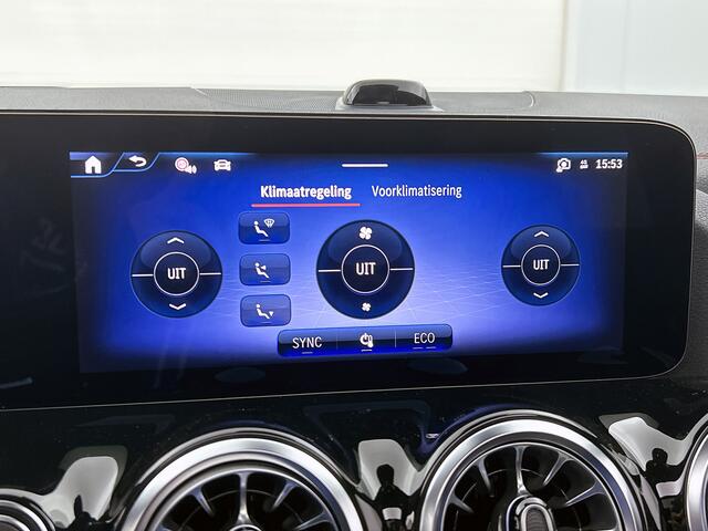 Mercedes-Benz EQA 250+ Business Solution AMG 71 kWh | Nightpakket | Premium pakket | Smartphone integratie | Panoramaschuifdak | Stuurwielpaddles gegalvaniseerd | Sfeerverlichting | Sierdeel van achteren verlicht |