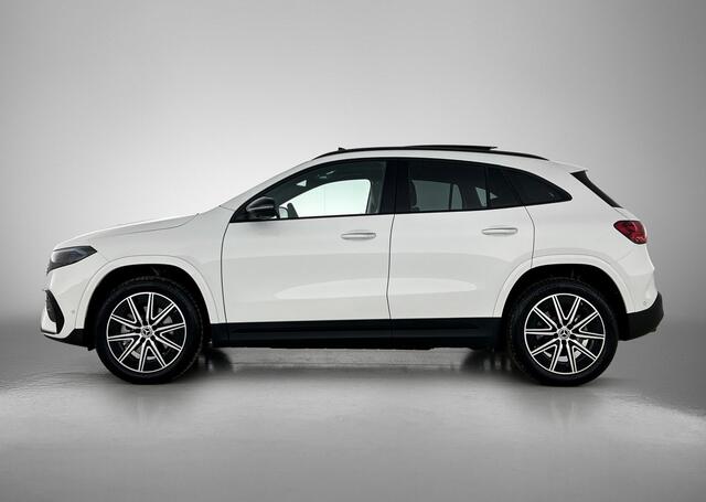 Mercedes-Benz EQA 250+ Business Solution AMG 71 kWh | Premium pakket | Nightpakket | Trekhaak | 360° camera | Stuurwielpaddles gegalvaniseerd | Panoramaschuifdak | Smartphone integratie | Sierdelen in Star Pattern | Burmester Surround Sound |