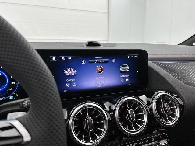 Mercedes-Benz EQA 250+ Business Solution AMG 71 kWh | Premium pakket | Nightpakket | Trekhaak | 360° camera | Stuurwielpaddles gegalvaniseerd | Panoramaschuifdak | Smartphone integratie | Sierdelen in Star Pattern | Burmester Surround Sound |