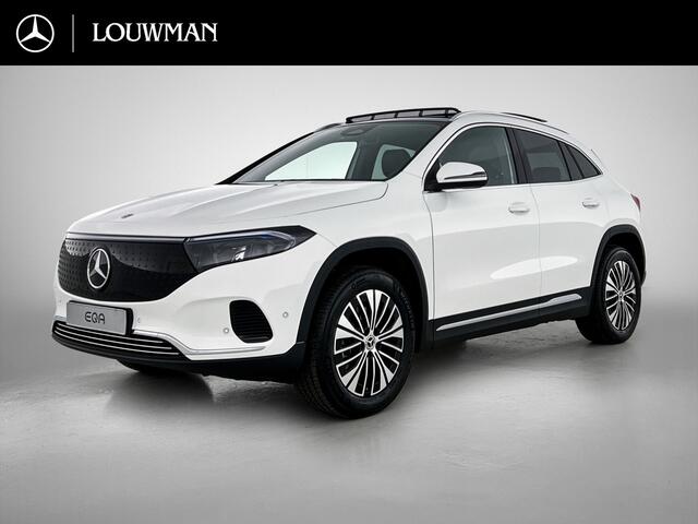 Mercedes-Benz EQA 250+ Business Solution Luxury 71 kWh | Spiegelpakket | Parkeerpakket met achteruitrijcamera | Warmtewerend, donkergetint glas | Trekhaak | Panoramaschuifdak | Sfeerverlichting | Sierdelen in Star Pattern | Smartphone integratie |