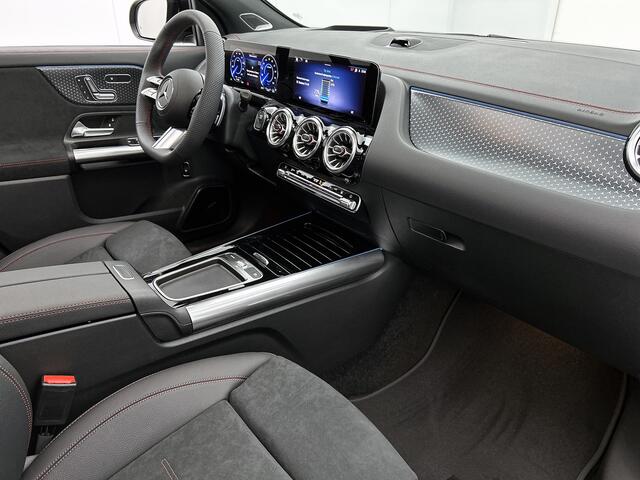 Mercedes-Benz EQA 250+ Business Solution AMG 71 kWh | Nightpakket | Premium pakket | Trekhaak | Panoramaschuifdak | Head-up display | Burmester Surround systeem | Smartphone integratie | 360° camera | Sierdelen in Star Pattern | Sfeerverlichting |