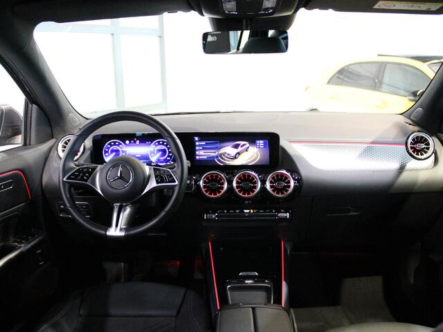 Mercedes-Benz EQA 350 4MATIC AMG Line 67 kWh