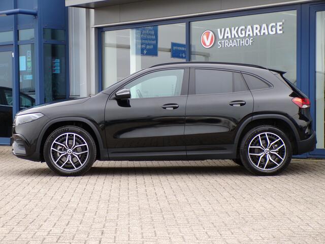 Mercedes-Benz EQA 300 4MATIC AMG Line 67 kWh, SOH 97,5% / Elektr. Trekhaak / Sensoren + Camera / Full LED. / Climate Control / Stoelverwarming / 19'' LMV