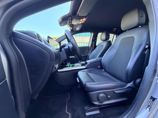 Mercedes-Benz EQA 250 Business Solution Luxury 67 kWh Trekhaak | Stoelverw. | Camera | Navigatie // 05-2026 Verwacht //