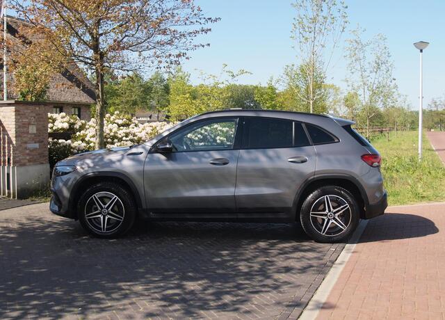 Mercedes-Benz EQA 250 Business Solution AMG 67 kWh | Camera | Sfeerverlichting |