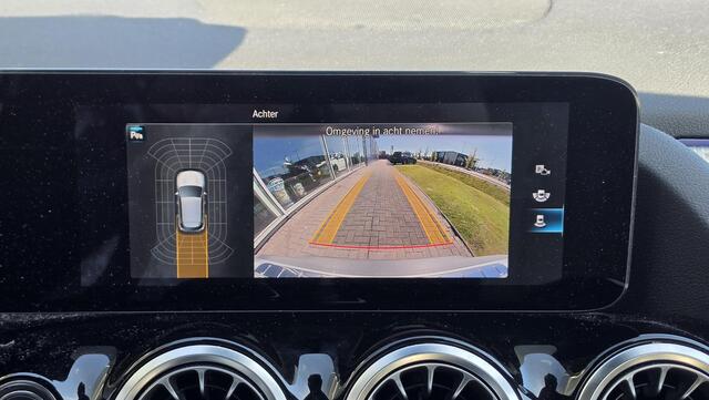 Mercedes-Benz EQA 250 Business Solution Luxury 67 kWh | Stoelverwarming | Beige leder | Carplay | Keyless | Distronic ACC