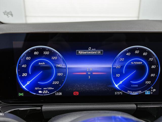 Mercedes-Benz EQA 250+ Business Solution Luxury 71 kWh | Warmtewerend, donkergetint glas | Trekhaak | Sierdelen in Star Pattern | Panoramaschuifdak | Smartphone integratie | Sfeerverlichting | Stoelverwarming |