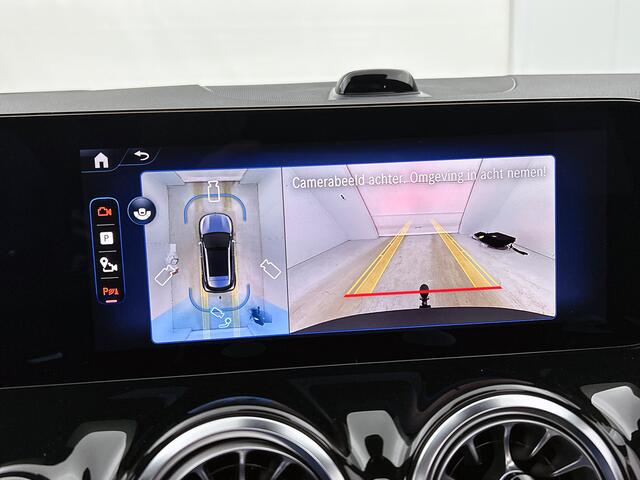 Mercedes-Benz EQA 250+ Business Solution AMG 71 kWh | Premium pakket | Winterpakket | Nightpakket | Trekhaak | DISTRONIC | Panoramaschuifdak | 20 inch multispaaks lichtmetalen velgen | 360° camera |