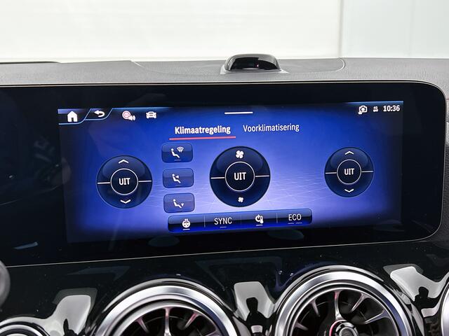 Mercedes-Benz EQA 250+ Business Solution AMG 71 kWh | Premium pakket | Winterpakket | Nightpakket | Trekhaak | DISTRONIC | Panoramaschuifdak | 20 inch multispaaks lichtmetalen velgen | 360° camera |