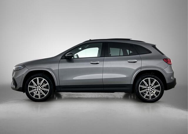 Mercedes-Benz EQA 250+ Business Solution AMG 71 kWh | Premium pakket | Nightpakket | Panoramaschuifdak | 360° camera | Burmester Surround Sound | 19 inch tienspaaks lichtmetalen AMG-velgen |