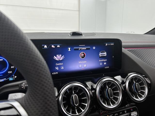 Mercedes-Benz EQA 250+ Business Solution AMG 71 kWh | Premium pakket | Nightpakket | Panoramaschuifdak | 360° camera | Burmester Surround Sound | 19 inch tienspaaks lichtmetalen AMG-velgen |