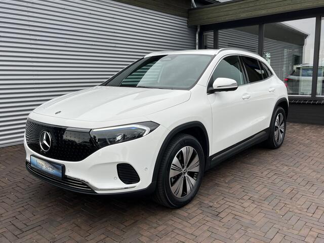 Mercedes-Benz EQA 300 4MATIC Luxury Line