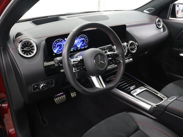 Mercedes-Benz EQA 250+ Business Solution AMG 71 kWh | Panoramaschuifdak | Night | Dodehoekassistent | Head-up | Burmester | Winterpakket |