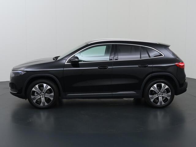 Mercedes-Benz EQA 250+ Luxury Line 71 kWh | Winter pakket | Getint glas | 360 graden camera |