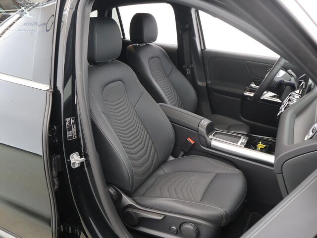 Mercedes-Benz EQA 250+ Luxury Line 71 kWh | Winter pakket | Getint glas | 360 graden camera |
