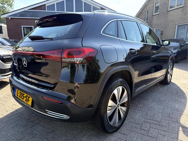 Mercedes-Benz EQA 250 Bns Solution Luxury 67 kWh SOH 94%, Camera, App Connect