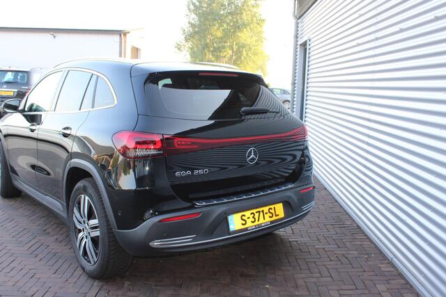 Mercedes-Benz EQA 250 Luxury Line 67 kWh