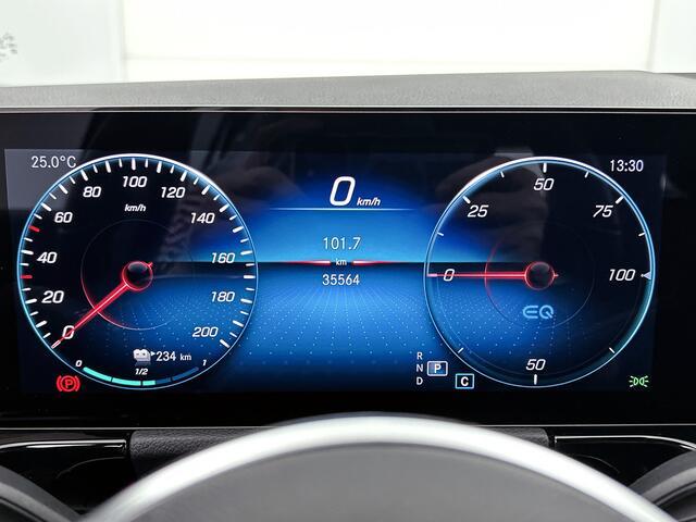 Mercedes-Benz EQA 250 Business Solution Luxury 67 kWh | Sfeerverlichting | Parkeerhulpcamera | Navigatie | Inclusief 24 maanden MB Certified garantie voor Europa.