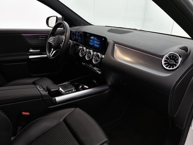 Mercedes-Benz EQA 250 Business Solution Luxury 67 kWh | Sfeerverlichting | Parkeerhulpcamera | Navigatie | Inclusief 24 maanden MB Certified garantie voor Europa.