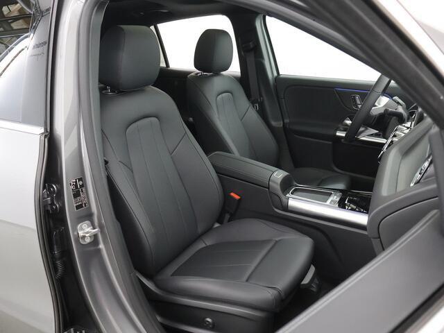 Mercedes-Benz EQA 250+ Business Solution Luxury 71 kWh | Panoramaschuifdak | Achteruitrijcamera | Stoelverwarming | Dodehoekassistent |