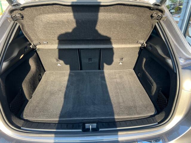 Mercedes-Benz EQA 250+ BNS SOL LUX