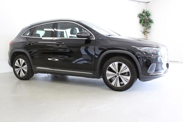 Mercedes-Benz EQA 250 Business Solution Luxury 67 kWh | 18'LMV | SFEER | NAVIGATIE | STOEL-VERW | CAMERA | DAB-RADIO | PDC | LED |