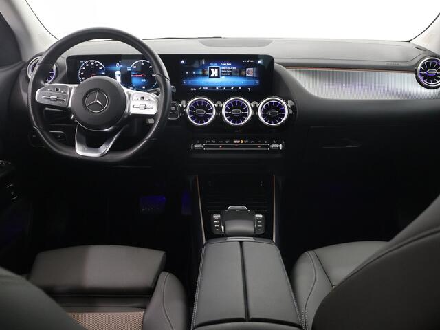 Mercedes-Benz EQA 250 Edition 1 67 kWh | Trekhaak | Achteruitrijcamera | Elektrische achterklep |