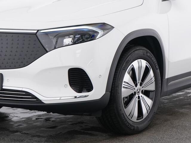 Mercedes-Benz EQA 300 4MATIC Progressive 71 kWh | Dodehoekass. | Sfeerverlichting | Stuur en Stoelverwarming | Parkeerpakket met Camera | CarPlay | Inclusief 24 maanden Mercedes-Benz Certified garantie voor Europa.