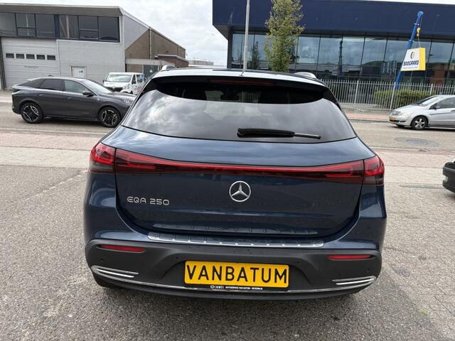 Mercedes-Benz EQA 250 Business Solution Luxery