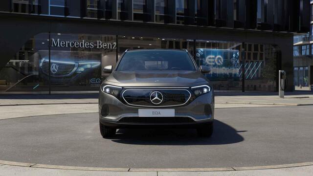 Mercedes-Benz EQA 250 Business Solution Luxury 67 kWh | Trekhaak | Stoelverwarming |
