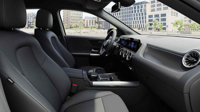 Mercedes-Benz EQA 250 Business Solution Luxury 67 kWh | Trekhaak | Stoelverwarming |