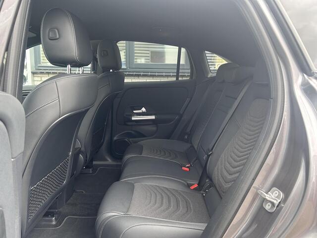 Mercedes-Benz EQA 250+ Business Edition 71 kWh Apple Carplay & Android Auto | Cruise Control | LED koplampen