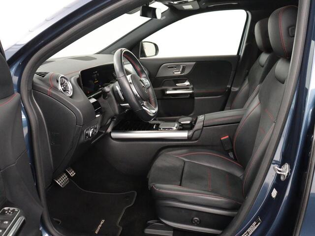 Mercedes-Benz EQA 250 Business Solution AMG 67 kWh | SOH 92.8% | Panoramadak | Head-up | Trekhaak | 360 camera | Adaptive cruise | Memory | Sfeerverlichting | Half Leder | Stoelverwarming | Carplay |