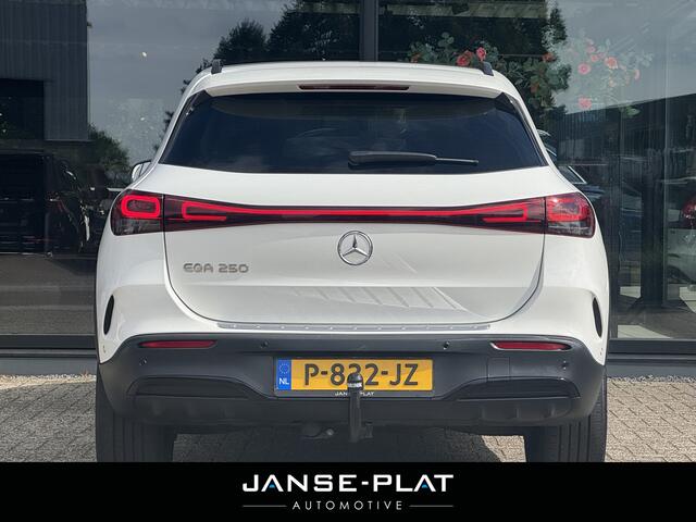 Mercedes-Benz EQA 250 Electric Art 67 kWh AMG | Afn. Trekhaak | SoH 96,42% |