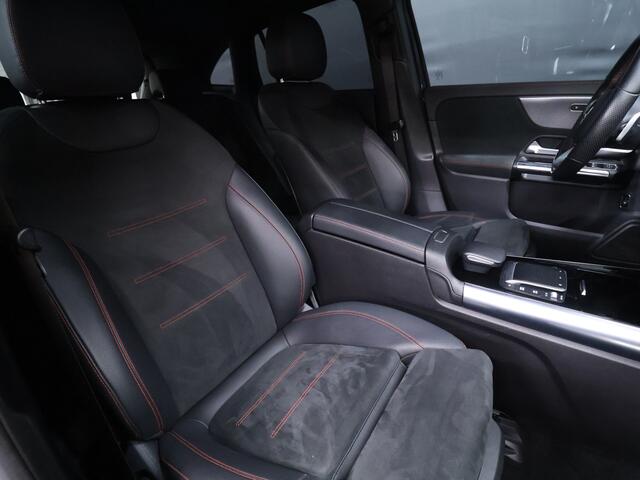 Mercedes-Benz EQA 250 Business Solution AMG 67 kWh [ADAPTIVE CRUISE, APPLE CARPLAY, ANDROID, STOELVERWARMING, CAMERA, LED, PDC V+A, NAVIGATIE, CLIMATE, DIGITAL DASH, ELEKTRISCHE ACHTERKLEP, KEYLESS START, DODEHOEKASSISTENT, AMG, NIEUWSTAAT]